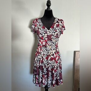 Kaileigh Floral V-Neck Dress - Red, White, Navy Black - Large